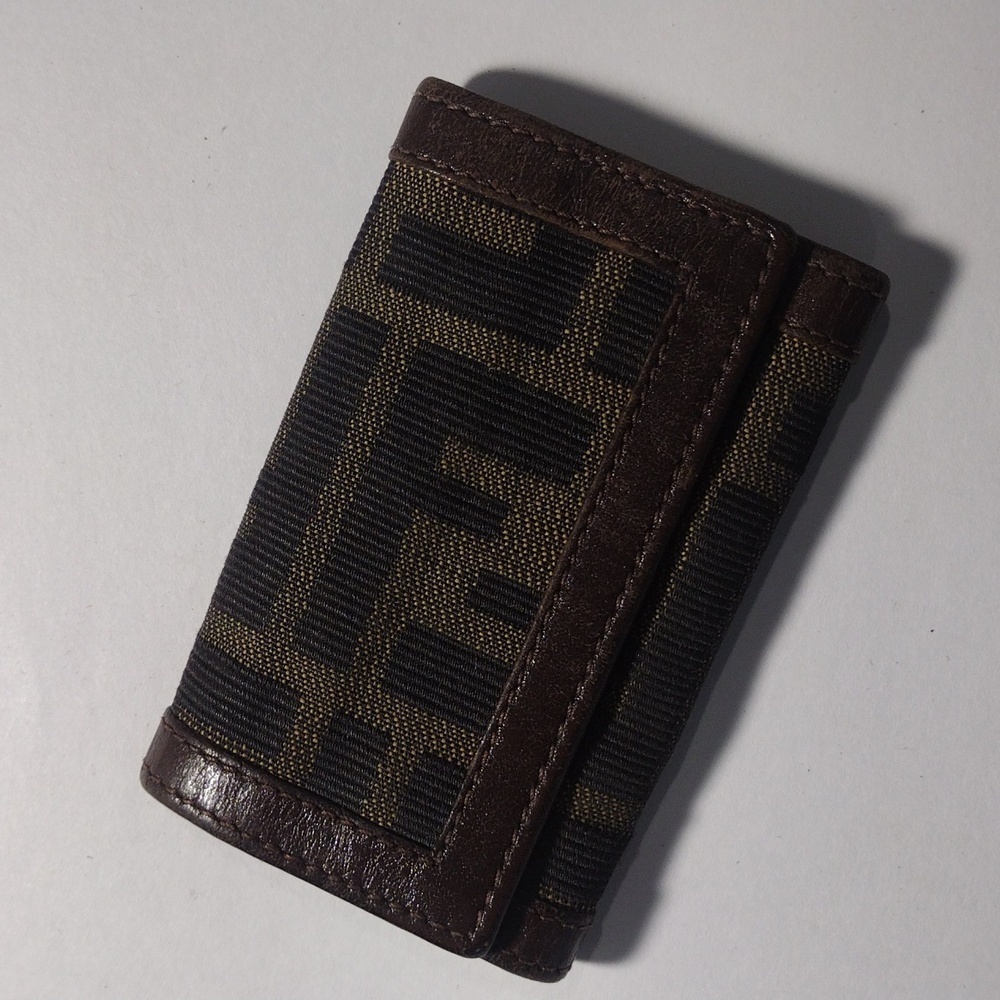 Vintage Fendi Zucca Monogram Leather Key Case – 6 Hooks Luxury Broen Wallet #02 - Picture 4 of 10